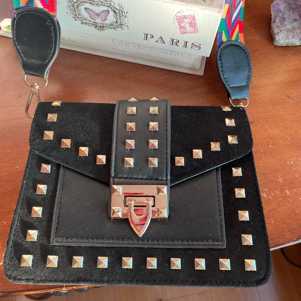 Crossbody Purse with guitar like strap - Picture 5 of 6